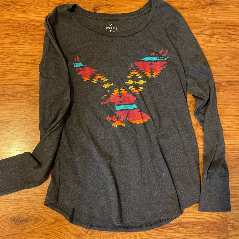 Size large favorite tee